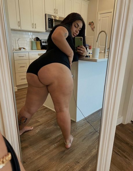 Yardeni Velez hd star image