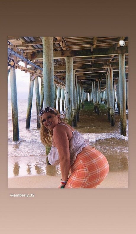 Amberly pornstar nudes pictures