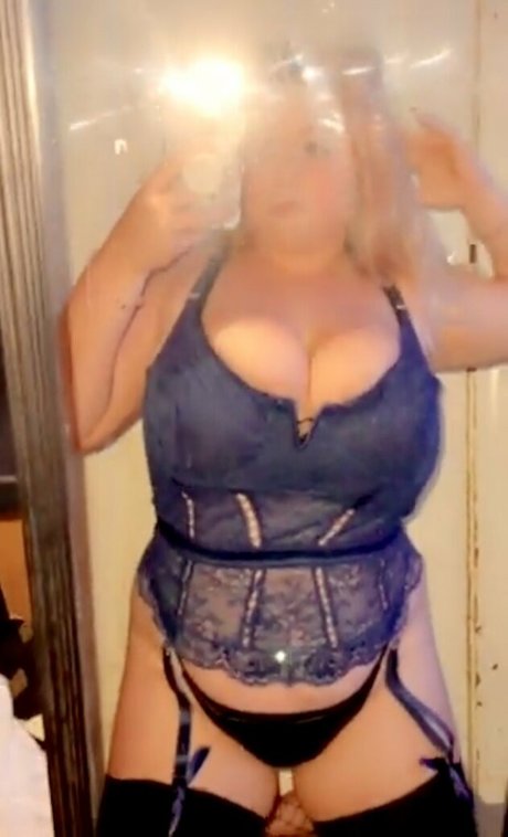 Amberly beautiful star photo