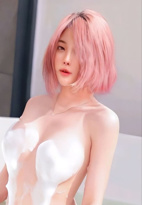 Miyukitty model nudes picture
