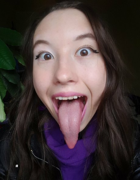 rofdeenyt pretty model pictures