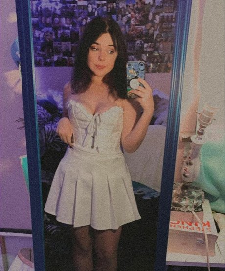 Daisyy mayyy hd pornstar img