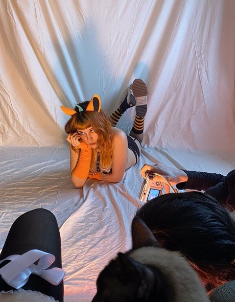 Locallbimbo star sex photos