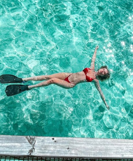 blonde deepthroat onlyfans adult pictures