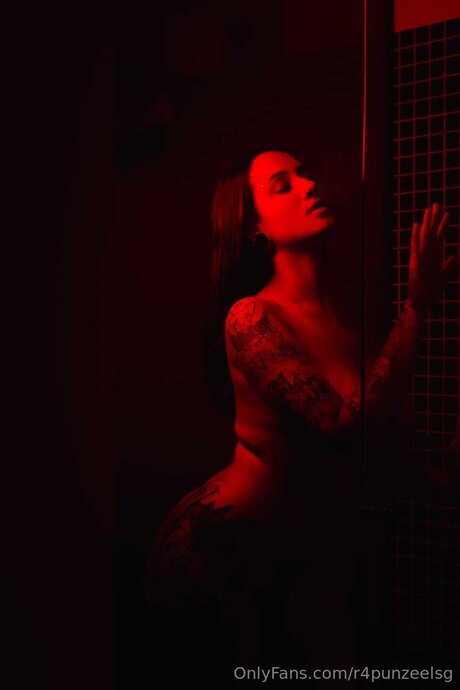 body onlyfans hot image