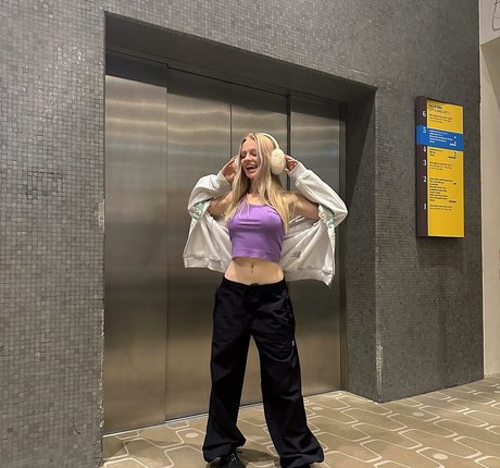 Miaslife nice pornstar pic