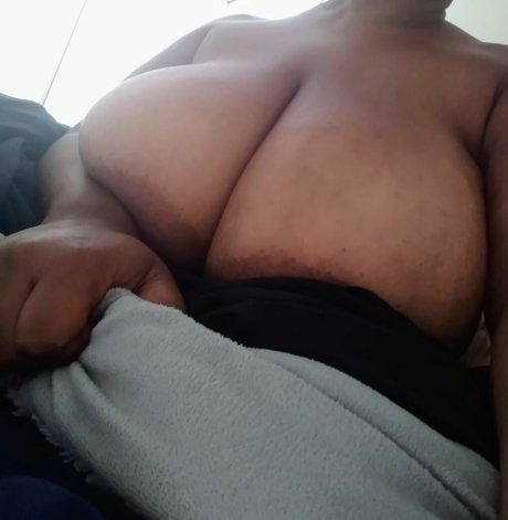 randiraige nude star pictures