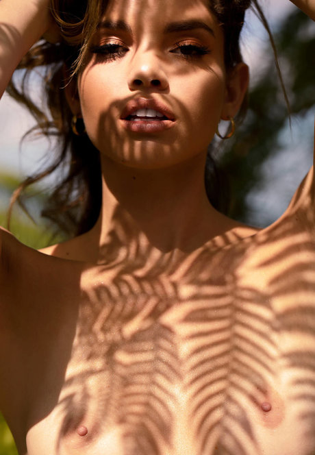 Yoli Lara star naked pic