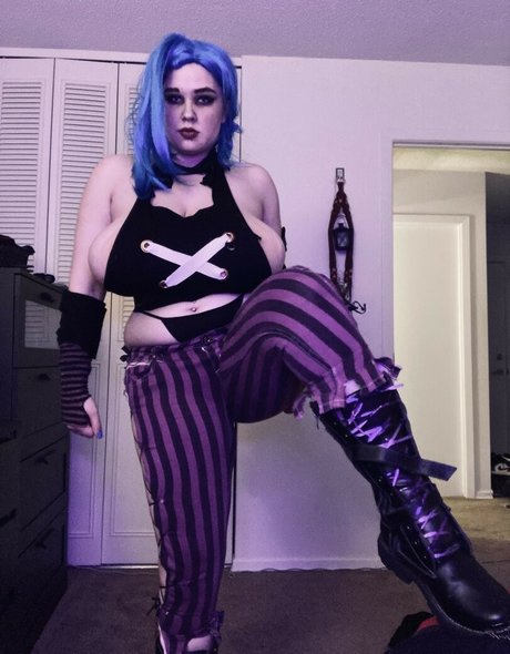 Peony Felicity top star img