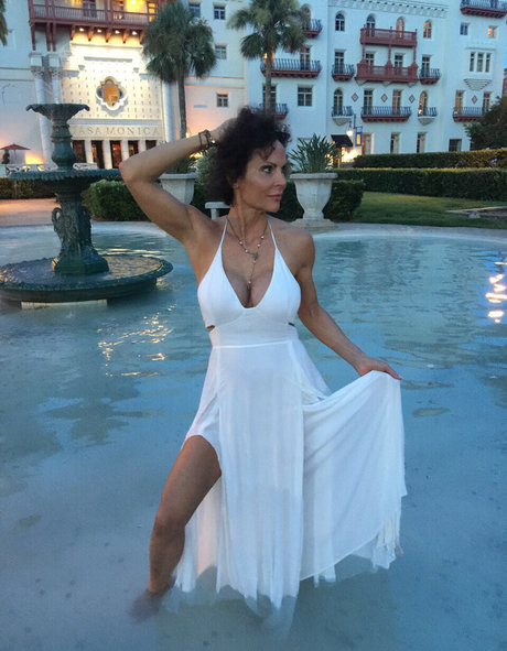 atomicmilf3 star perfect img