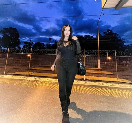 valyrian x x x exclusive pornstar image