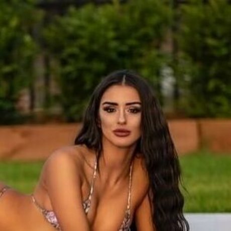 Cassandra Ford pretty actress image