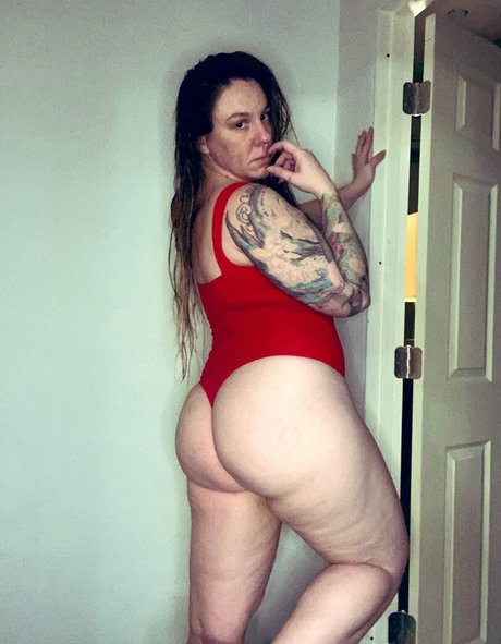 Remedy Skye top star photo