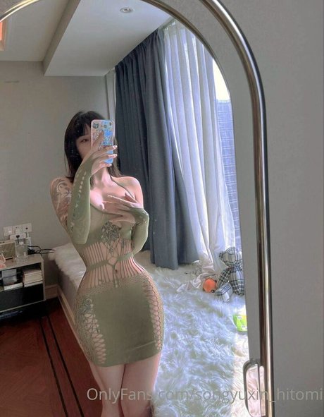 Songyuxin Hitomi star high quality gallery