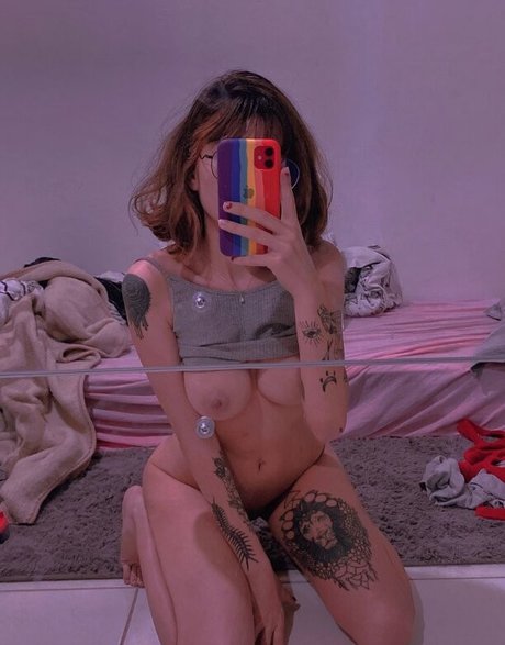 MadelynPix model free photo