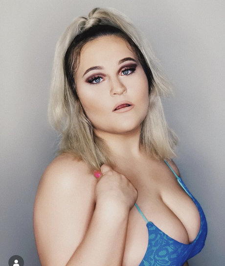 Brooklyn Barwick actress galleries