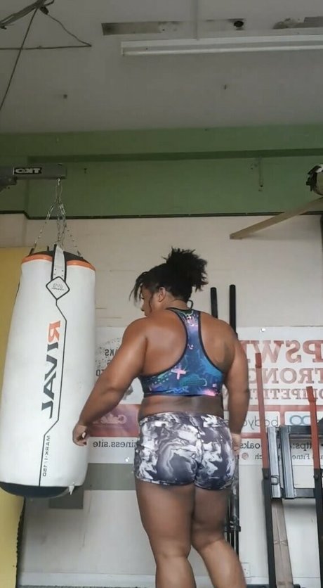 StrongWomen_ perfect actress galleries