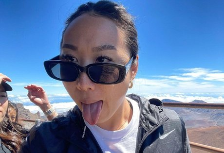 thesharonkim model nude pictures