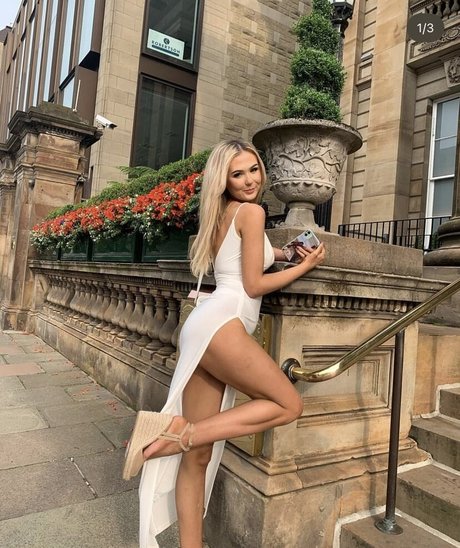 Sophie Campbell model high quality pictures