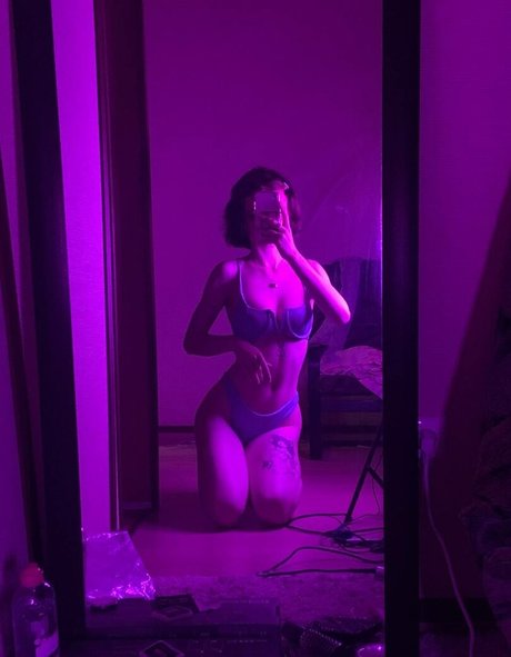 fluffyfulafel adult model picture