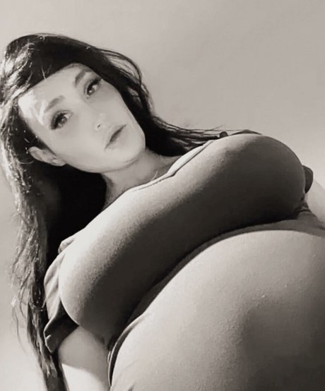 asian onlyfans sexy pic