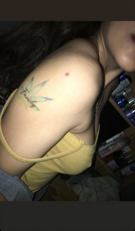 Suniebae pornographic star gallery