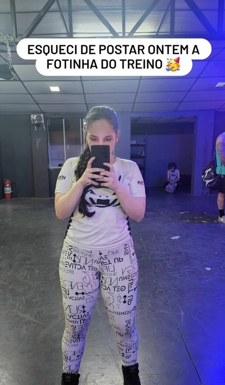 milf wife onlyfans hot images