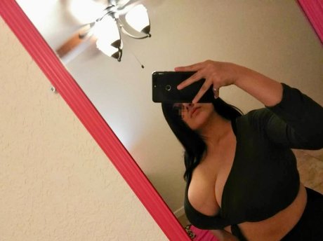 Kim Rose exclusive model image