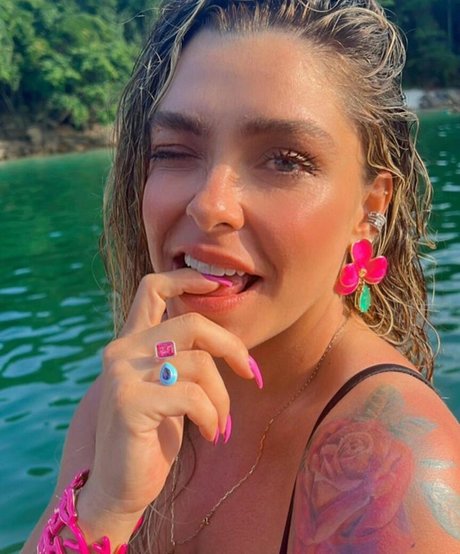 Fabiola Oliveira star porn pics