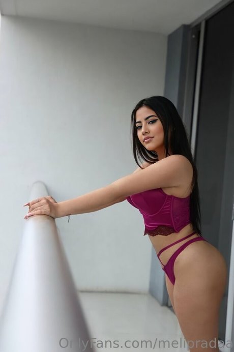 melipradaa hot model photo