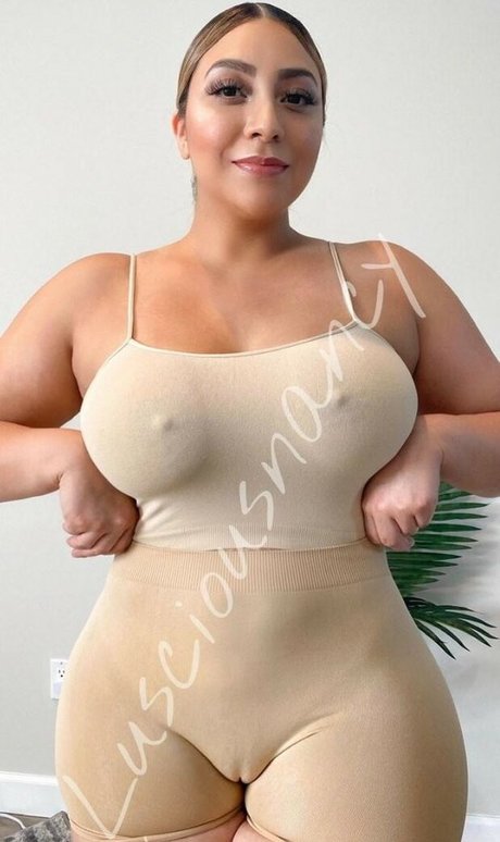 lusciousnancy nude model archive