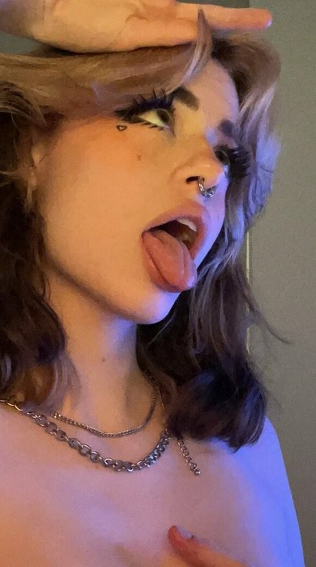 tiny onlyfans sexy photos