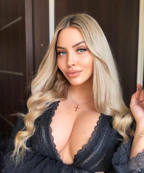 Erika Hevia pornstar sexy galleries