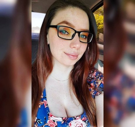 Gabby Swears xxx model photos