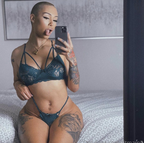 The Fit Mami pornstar beautiful gallery