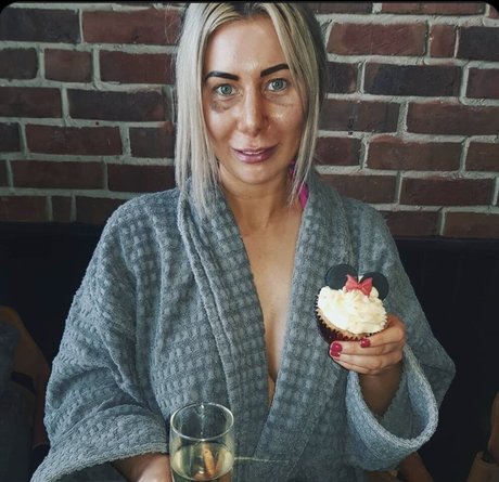 Gail Scott high quality star pic