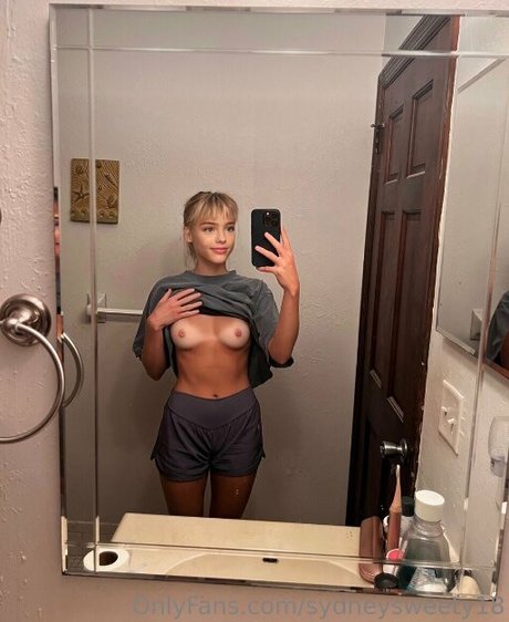 asian top onlyfans pornographic pictures