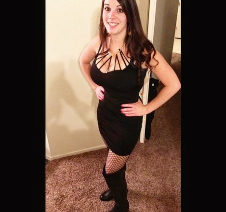 Tittyqueen77 star art img