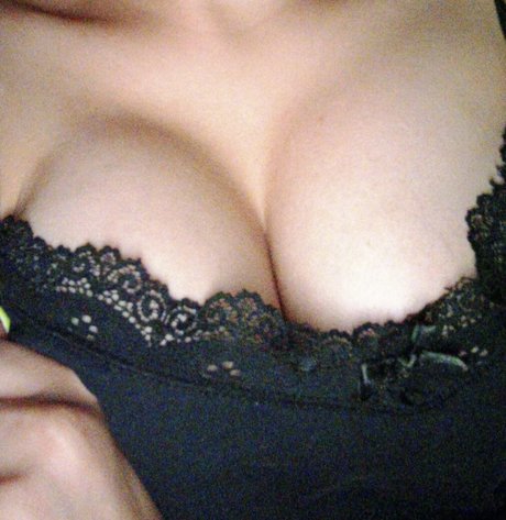 sinyshka naked pornstar image