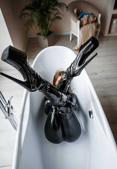 blonde hairy pussy onlyfans porno photo