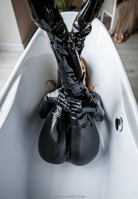 Vuranja pornstar top photo