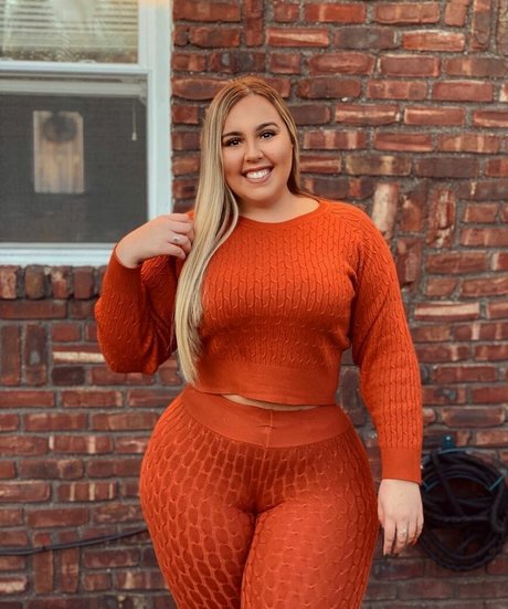 Babyv b erotic actress galleries