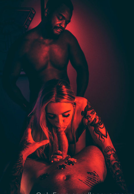 Lacey Amour model pictures