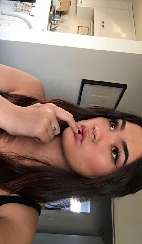 Sofia Addotta nude model photos