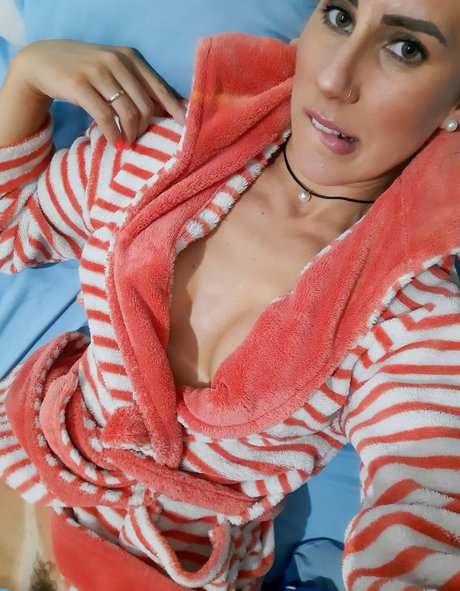 Jacqueline Darley model xxx photo