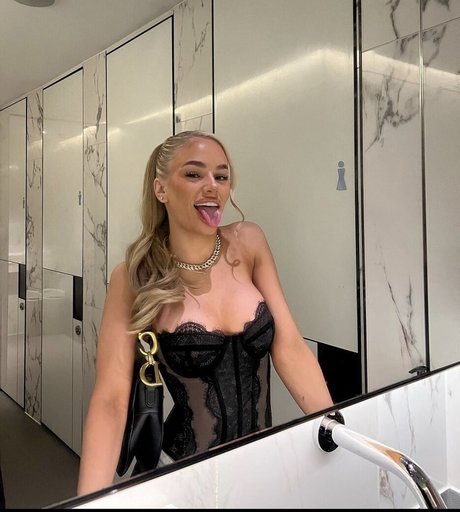 Cassierose21 pornstar hd image