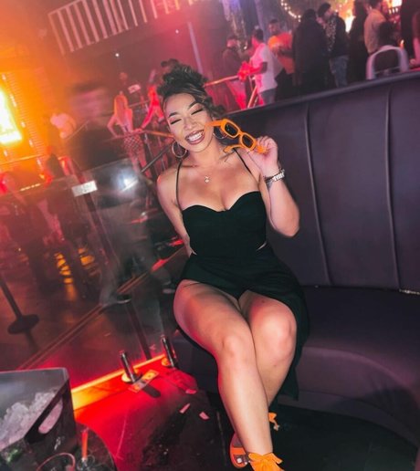 naked milf onlyfans naked images