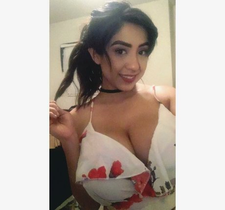 Alexandra Nicole hot model pics