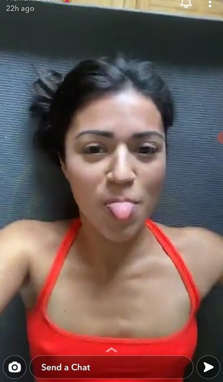 Fitmama Tata star nude img