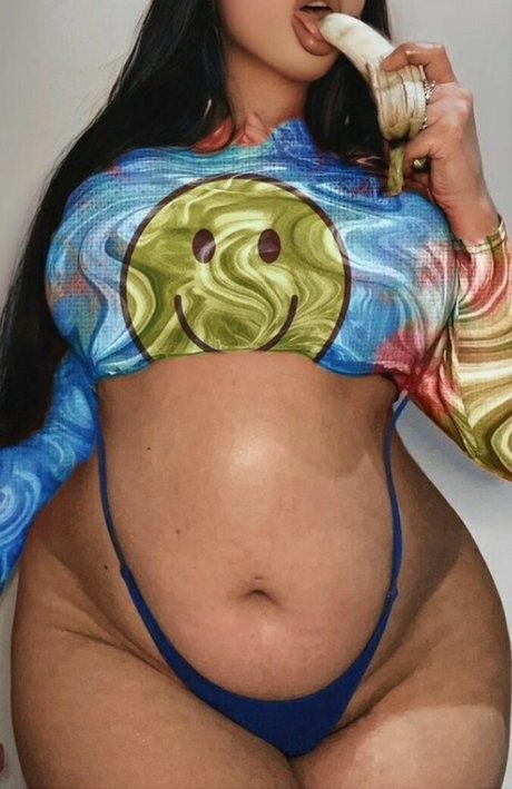 Linda Adams model pretty image